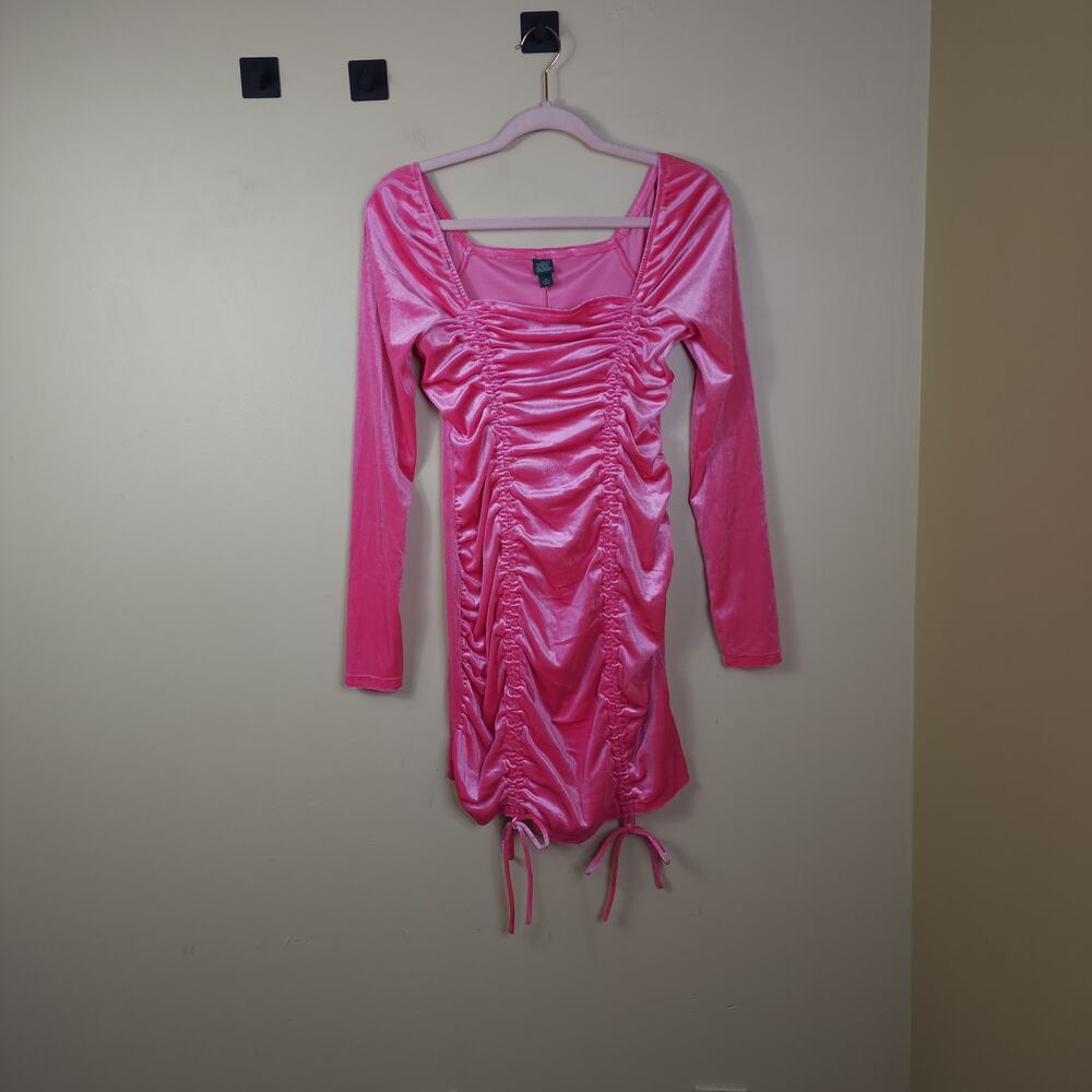 Wild Fable Long Sleeve Ruched Velvet Bodycon Dress in Pink Size M